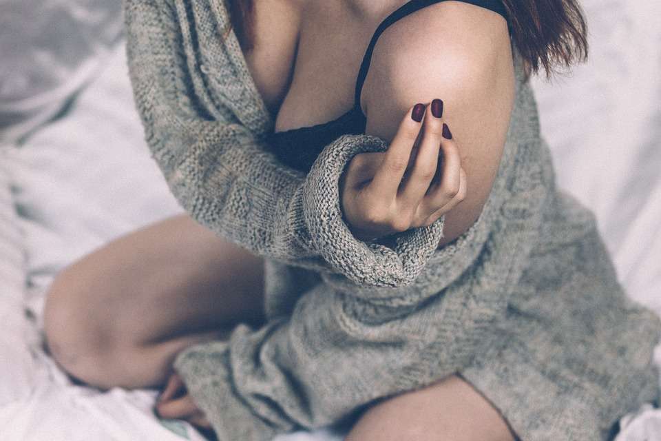 隆乳女性